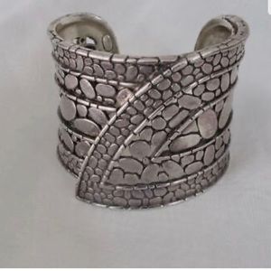 John Hardy overlap large cuff